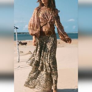 UFT Spell SET Blouse And Skirt